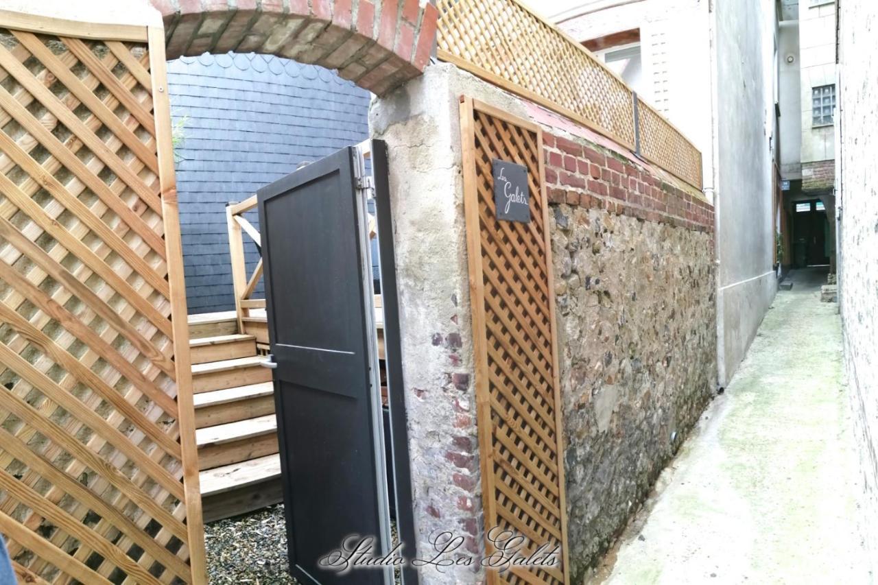 La Venelle Du Bassin Appartement Honfleur Buitenkant foto