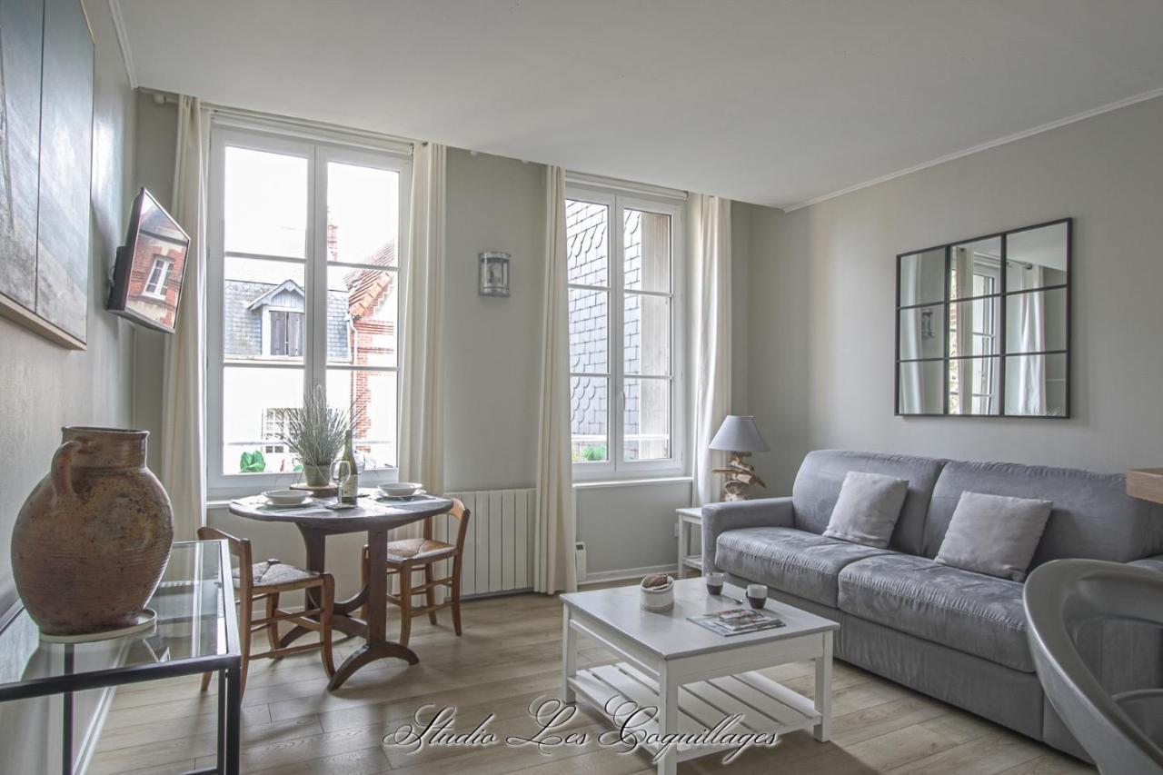 La Venelle Du Bassin Appartement Honfleur Buitenkant foto