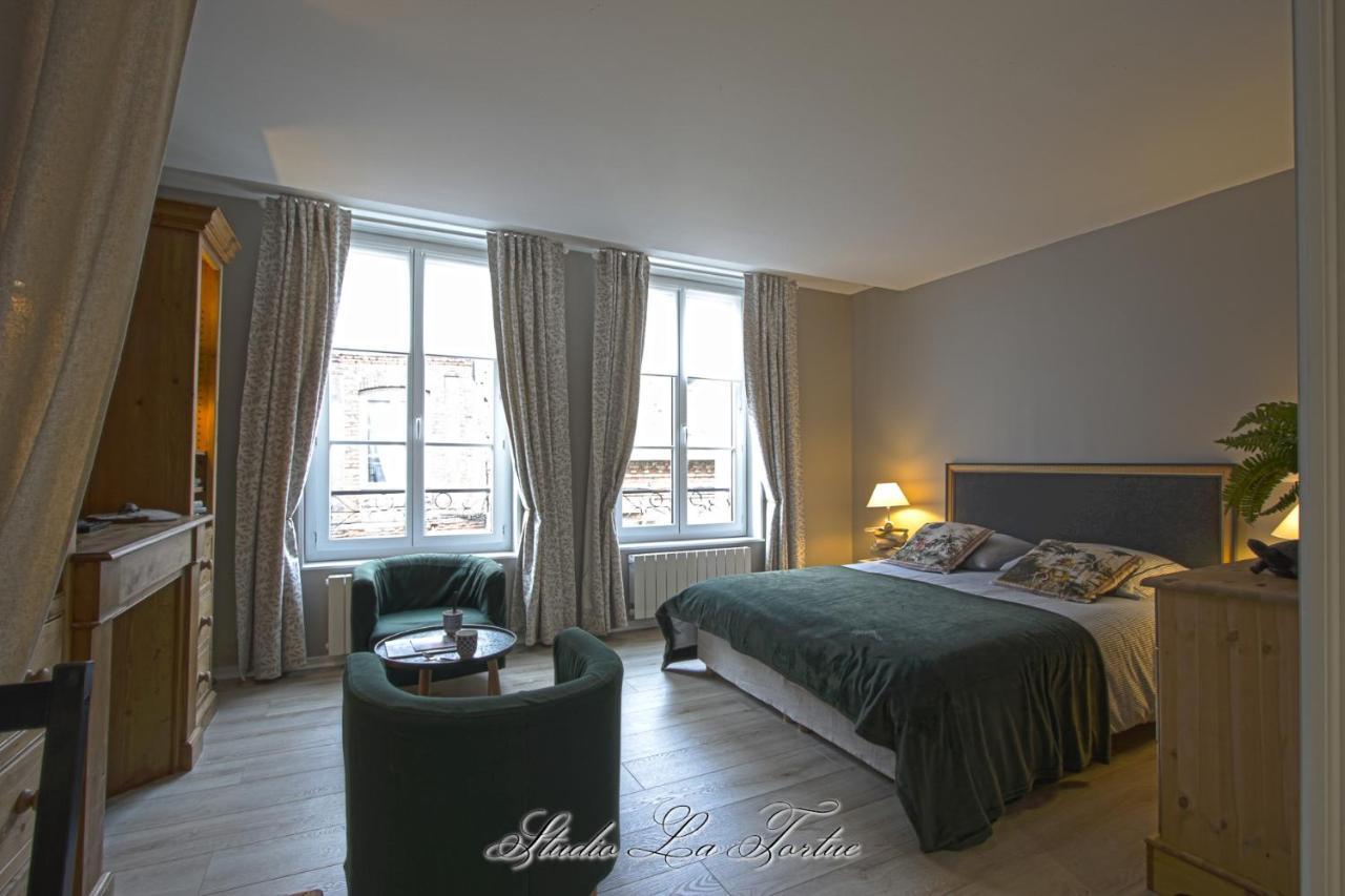 La Venelle Du Bassin Appartement Honfleur Buitenkant foto