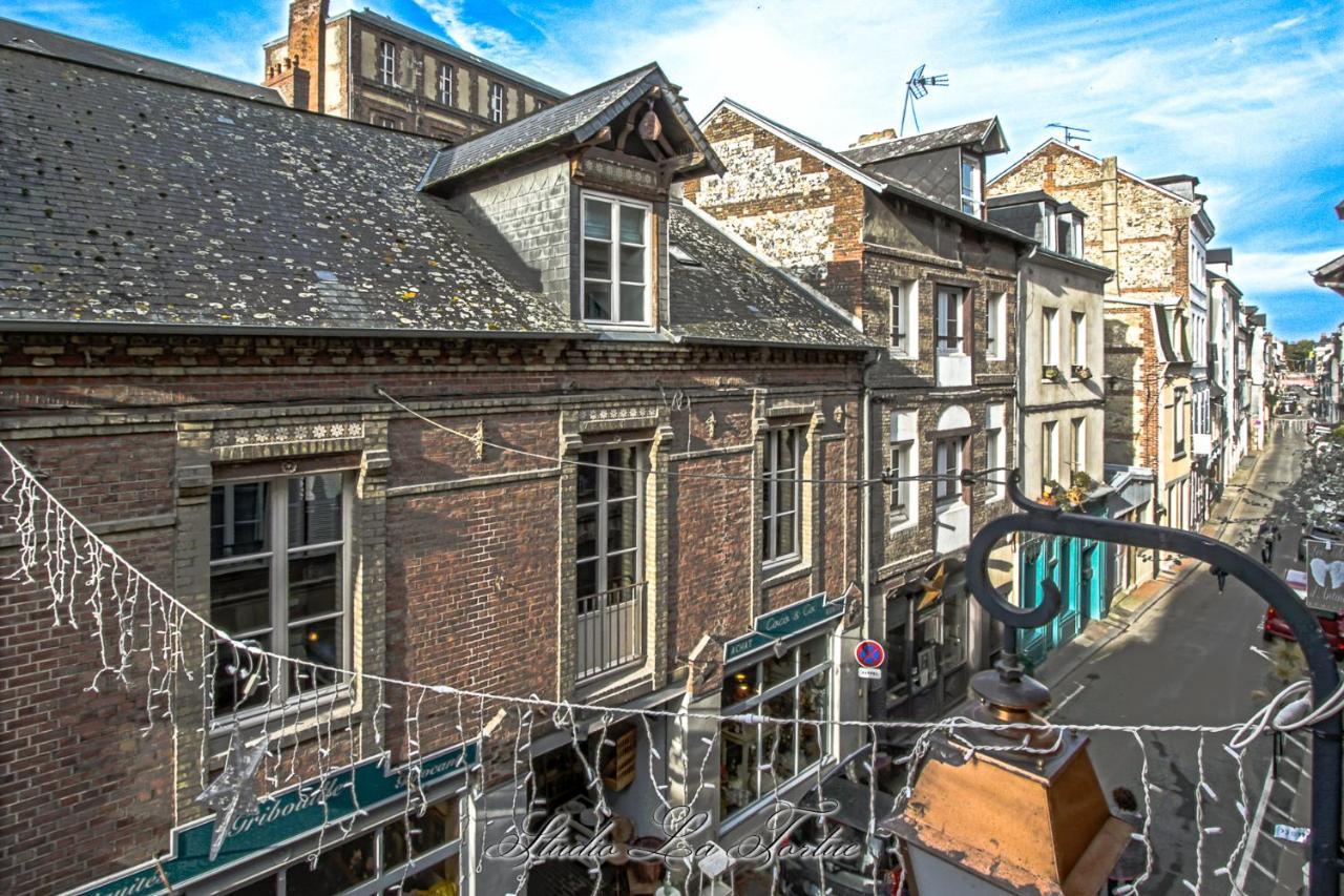 La Venelle Du Bassin Appartement Honfleur Buitenkant foto