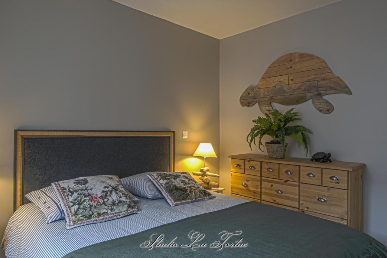 La Venelle Du Bassin Appartement Honfleur Buitenkant foto
